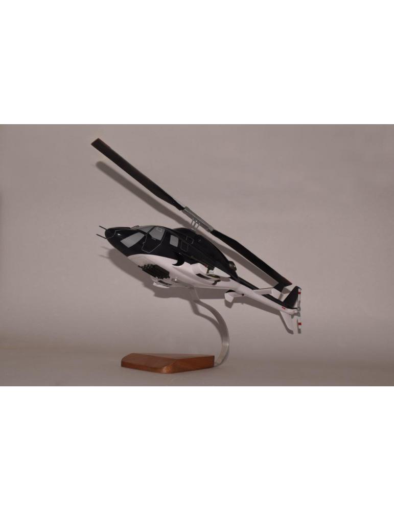 HÉLICOPTÈRE MINIATURE ÉCHELLE 1/48 Aoshima - Airwolf Supercopter EUR