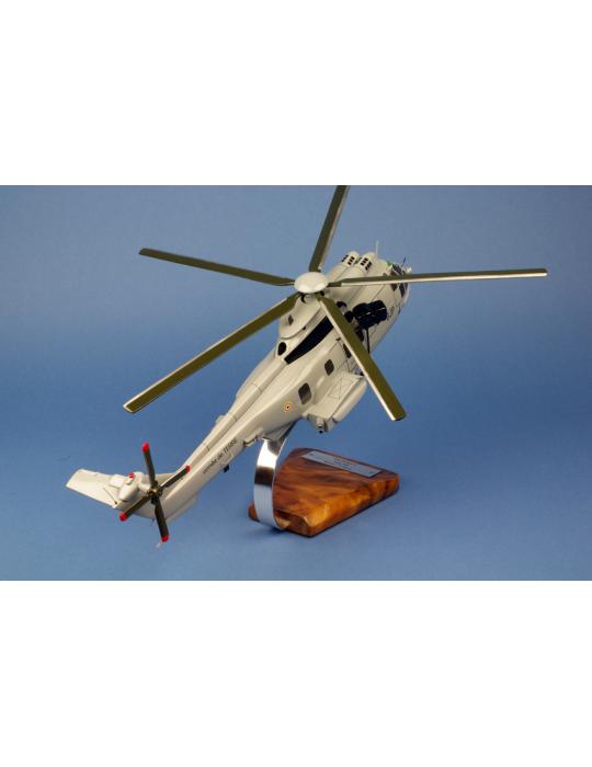 MAQUETTE BOIS CARACAL EC725 ALAT