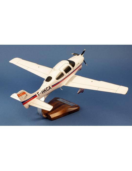 MAQUETTE BOIS CIRRUS SR 22 ARMEE DE L'AIR F-HKCA CATS BA701 SALON DE PROVENCE