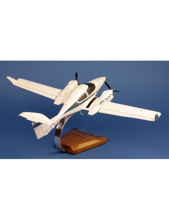 MAQUETTE BOIS DIAMOND DA42 TWIN STAR