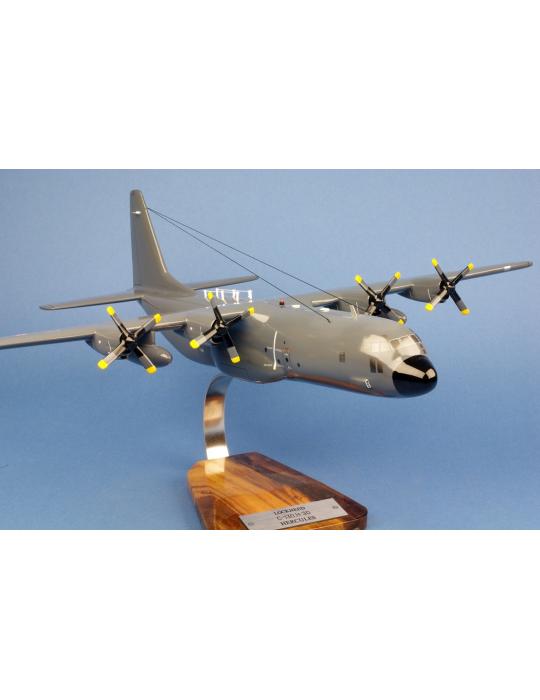 MAQUETTE BOIS C-130J-30 SUPER HERCULE ARMEE DE L'AIR
