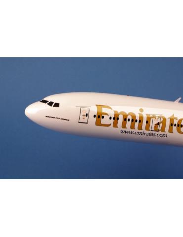MAQUETTE BOIS BOEING 777-31H. ER A6-ECH EMIRATES