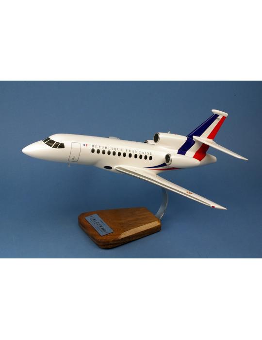 MAQUETTE BOIS FALCON 900 B