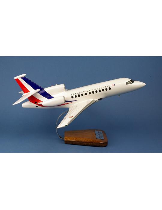 MAQUETTE BOIS FALCON 900 B