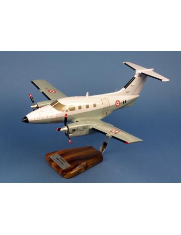 MAQUETTE BOIS EMBRAER 121 XINGU EAT 00.319 BA 702 AVORD