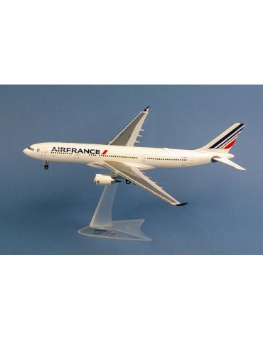 MAQUETTE A330-200 F-GZCM "VALENCAY" 1/200