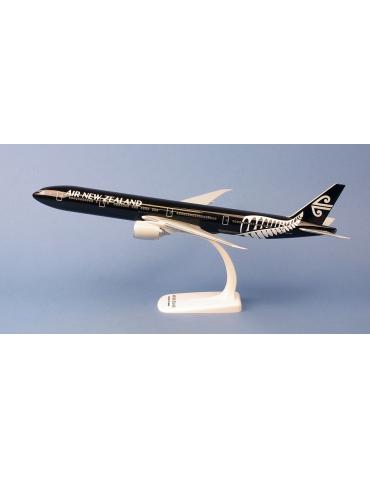 MAQUETTE PLASTIQUE BOEING 777-300 ER AIR NEW ZELAND "ALL BLACKS" ZK-OKQ MAQUETTE PLASTIQUE BOEING 777-300 ER AIR NEW ZELAND "ALL BLACKS" ZK-OKQ
