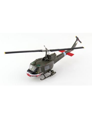 MAQUETTE METAL UH-1C HUEY "EASY RIDER" 17th ASSAULT HELICOPTER COMPAGNY  "SHARKS" 1/72