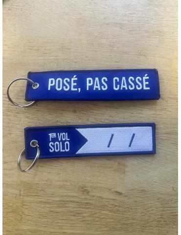 PORTE CLES FLAMME 1ER VOL SOLO/POSÉ PAS CASSÉ PERSONNALISABLE