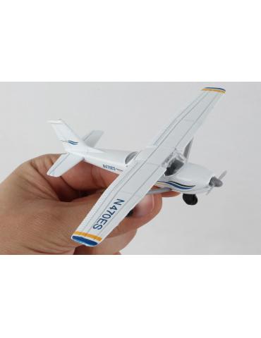 MAQUETTE JOUET CESSNA 172 RUNWAY 24