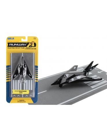 MAQUETTE METAL JOUET F117 NIGHTHAWK RUNWAY 24