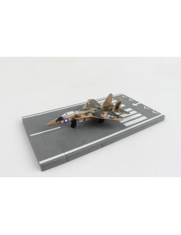 MAQUETTE METAL JOUET F15 RUNWAY 24