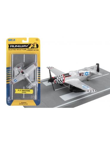 MAQUETTE METAL JOUET P51D SILVER RUNWAY 24