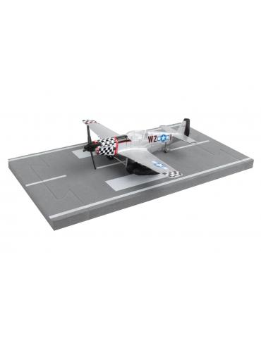 MAQUETTE METAL JOUET P51D SILVER RUNWAY 24