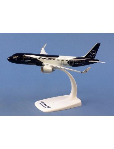 MAQUETTE PLASTIQUE AIRBUS A320 NEO LUFTHANSA "100 JAHRE " D-AING "KERPEN"